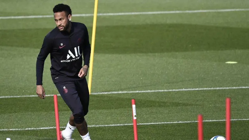 Thử thách tinh thần cho Neymar