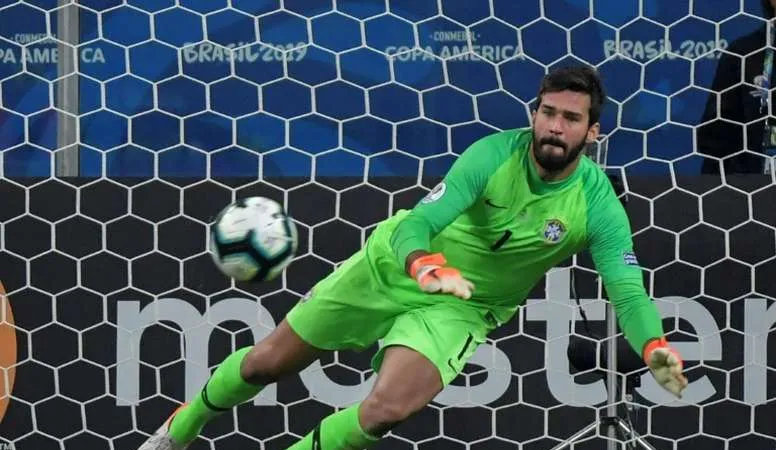Alisson sẵn sàng trở lại khung thành Liverpool