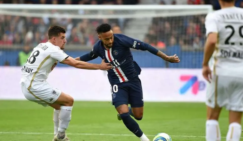 Neymar tuyên bố trở lại: “Sẵn sàng đối đầu Real Madrid”