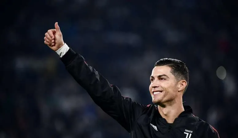 Juventus phải trả Man United 1 triệu euro vì Cristiano Ronaldo