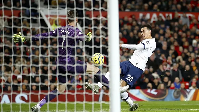 Dele Alli ghoi bàn thắng tuyệt đẹp trước De Gea