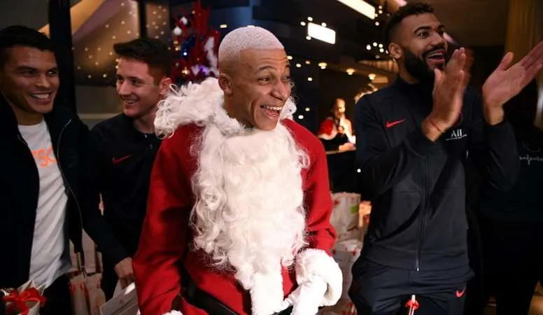 Ước nguyện Giáng sinh của Kylian Mbappe