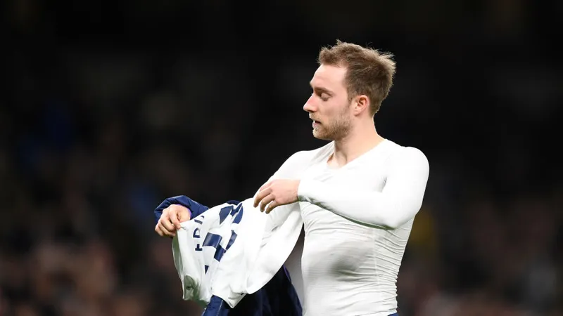 Xúc động khi đọc thư chia tay người hâm mộ Tottenham của Christian Eriksen 