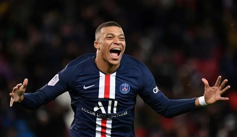 Mbappe có thể bỏ lỡ trận Dortmund vì… đau họng hay vì virus Corona