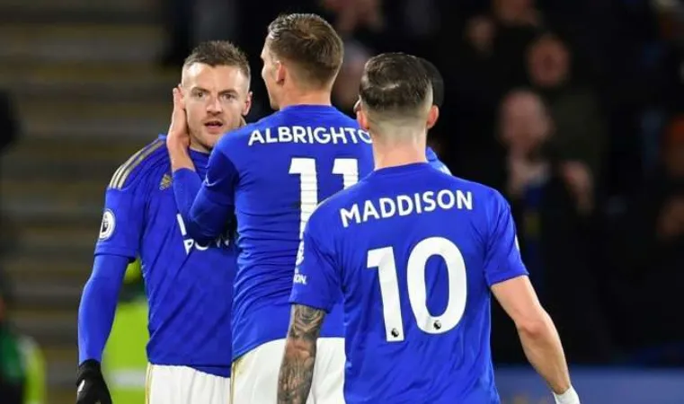 Premier League sắp “vỡ trận”: Leicester City cách ly 3 cầu thủ có triệu chứng Covid-19