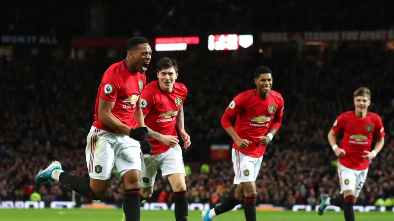 Chấn thương kỳ lạ của các ngôi sao Manchester United 