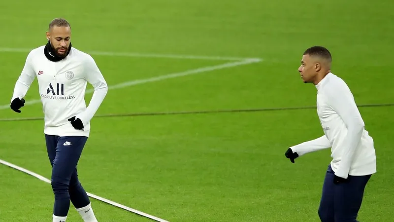 PSG sẽ không bán Neymar và Mbappe