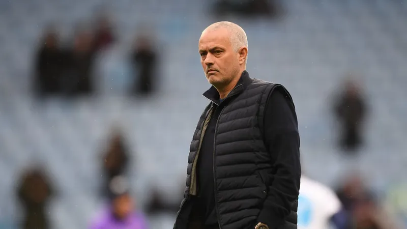 Jose Mourinho đang biến Tottrenham thành đội bóng nhạt nhòa 