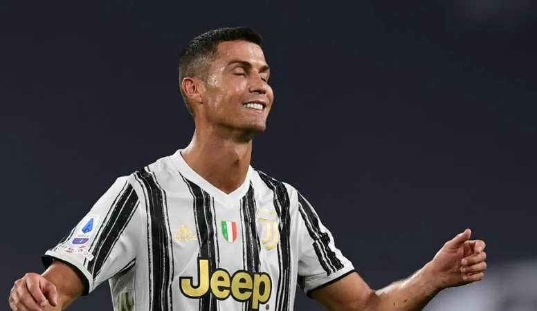 Một mình Ronaldo có mức lương bằng cả đội Udinese