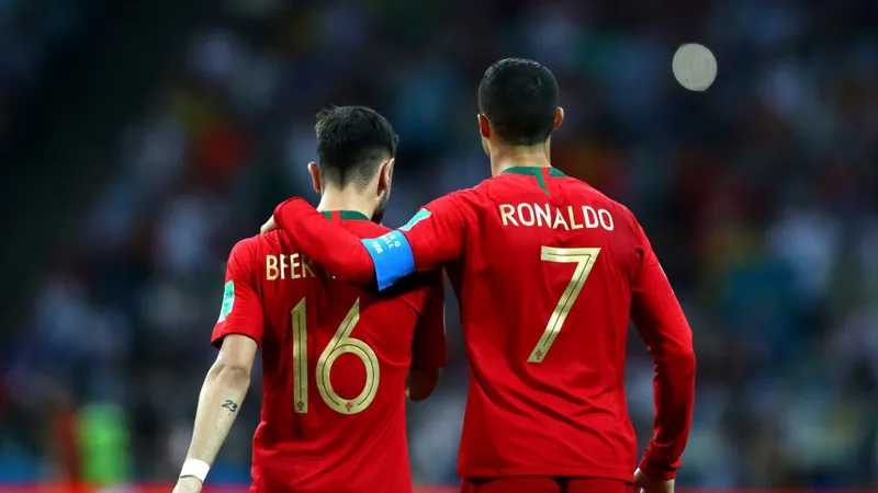 Bruno Fernandes và người đồng hương Cristiano Ronaldo