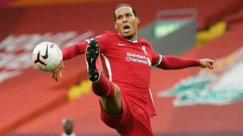 Klopp vẫn đang mong chờ Van Dijk sớm trở lại