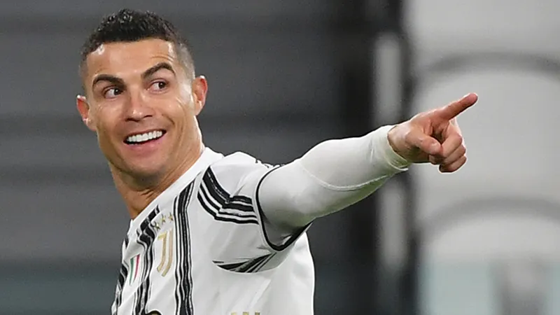 Tương lai của Ronaldo nằm trong tay của chính anh