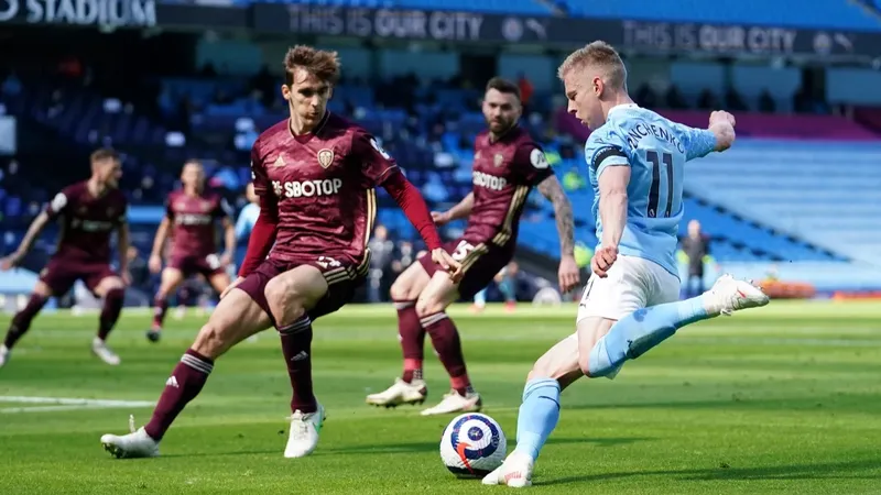 Pha uy hiếp khung thành của Zinchenko