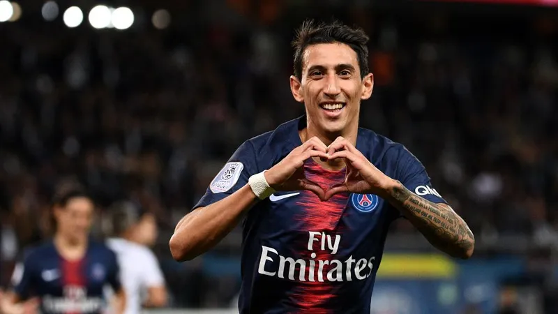 Angel Di Maria ăn mừng bàn thắng