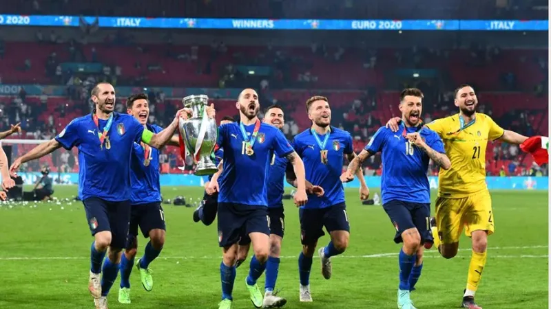 Đội tuyển Ý đã xuất sắc đăng quang Euro 2020 với thành tích toàn thắng cả 7 trận