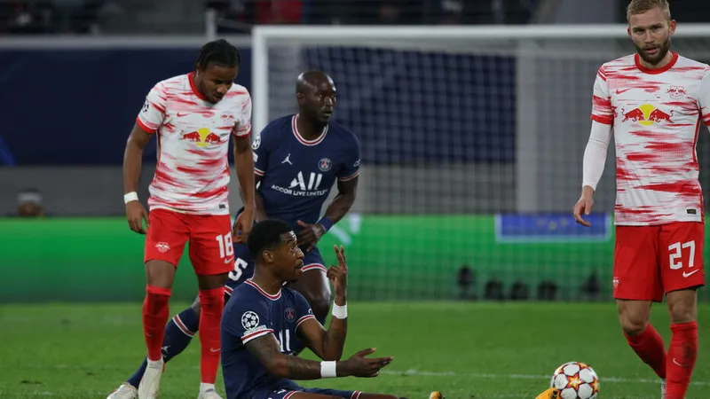 Kimpembe dính chấn thương ở PSG
