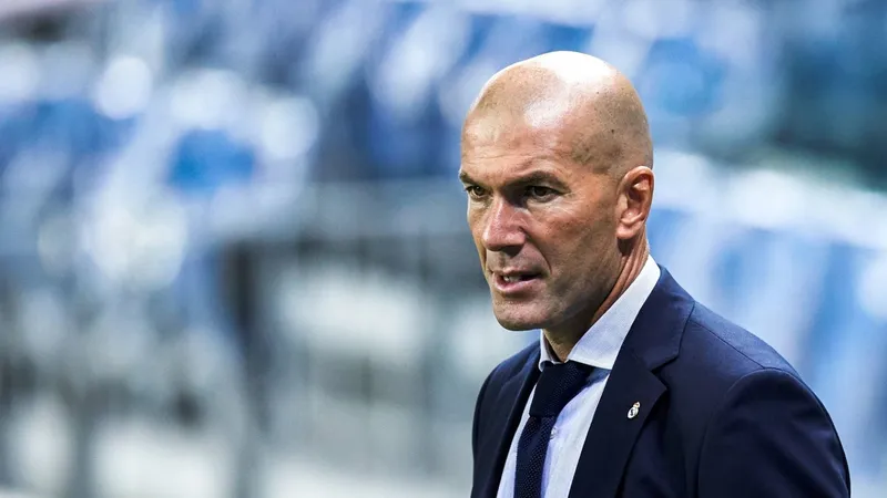 Kỷ lục gia Champions League, Zinedine Zidane đã sẵn sàng trở lại