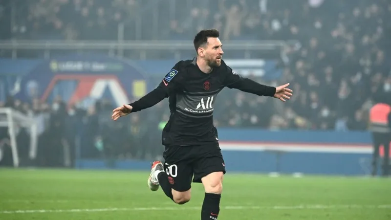 Leo Messi muốn ra sân vào Chủ nhật