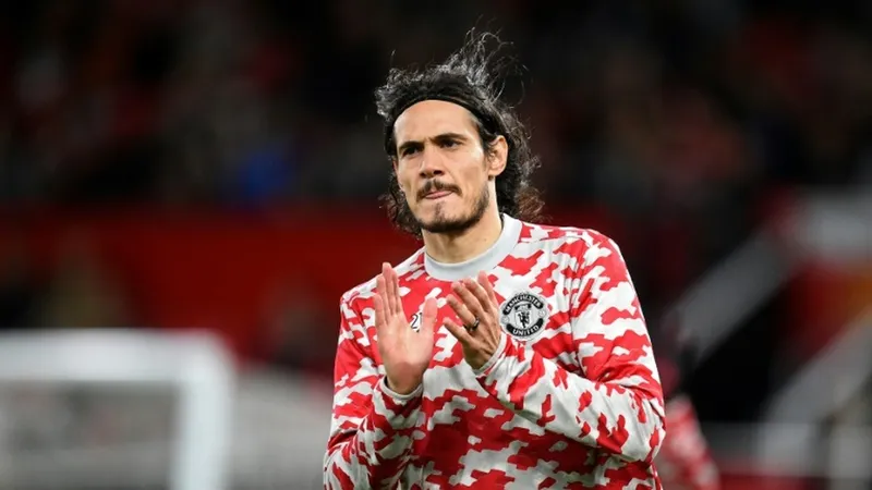 Edinson Cavani muốn ở lại Old Trafford