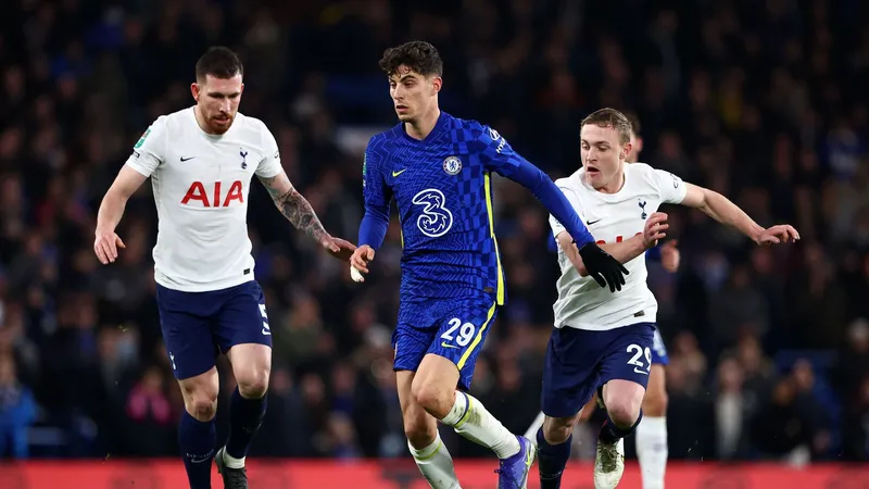 Chelsea thắng dễ trận lượt đi