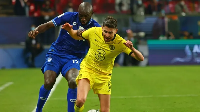 Jorginho trong trận Chelsea thắng Al Hilal 1-0