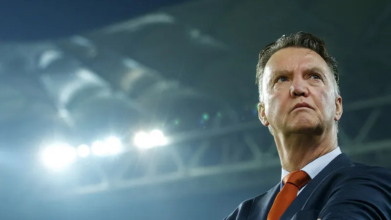 Qatar đáp trả lời mỉa mai World Cup của HLV Hà Lan Van Gaal