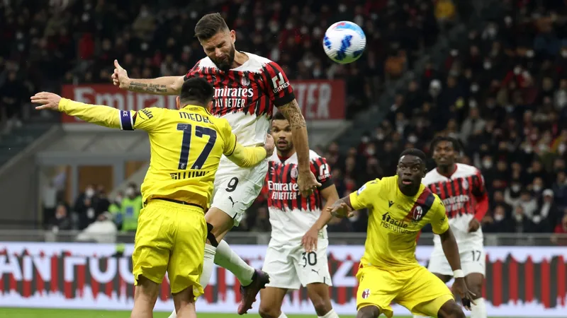 Olivier Giroud (AC Milan) bất lực trước khung thành Bologna