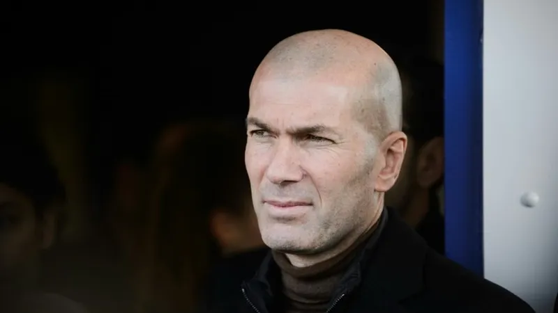 Zinedine Zidane đã đống ý gia nhập PSG