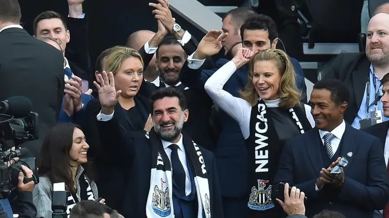 Newcastle quyết đầu tư cho hàng tấn công