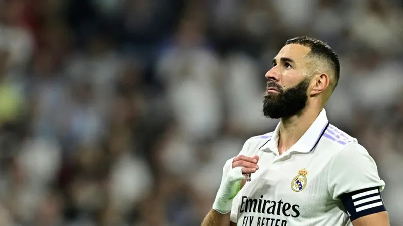 Karim Benzema dự kiến sẽ được trao Quả bóng vàng 2022