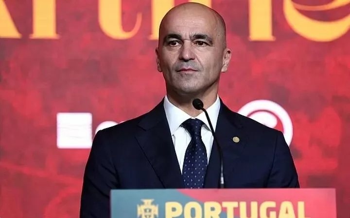 Roberto Martinez phát biểu trong lễ bổ nhiệm