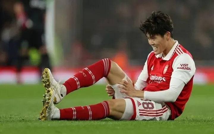 Hậu vệ Takehiro Tomiyasu