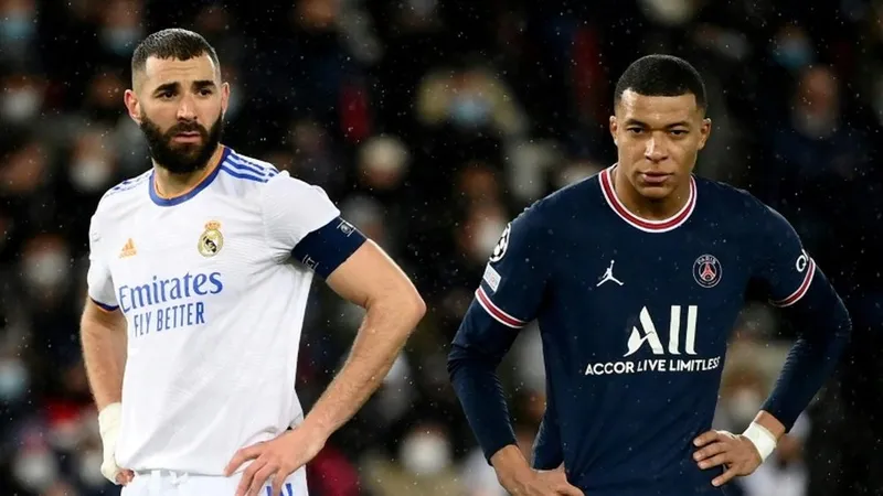 Kylian Mbappe (phải) hứa với Real Madrid nhưng rồi trở mặt