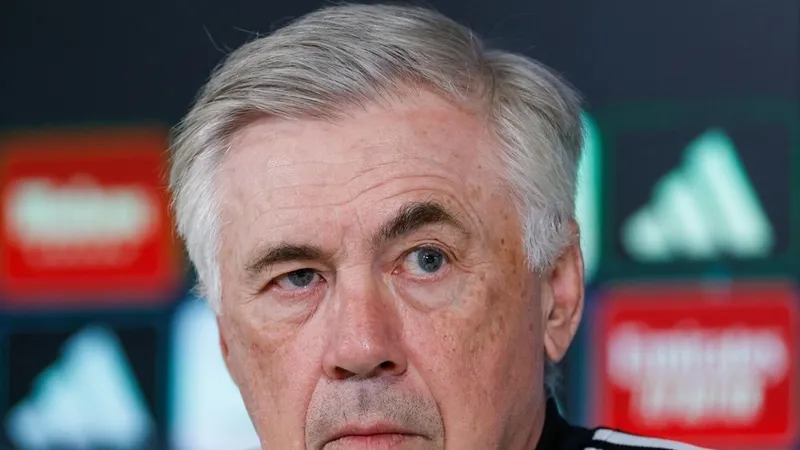 Carlo Ancelotti muốn ở lại Madrid mùa tới