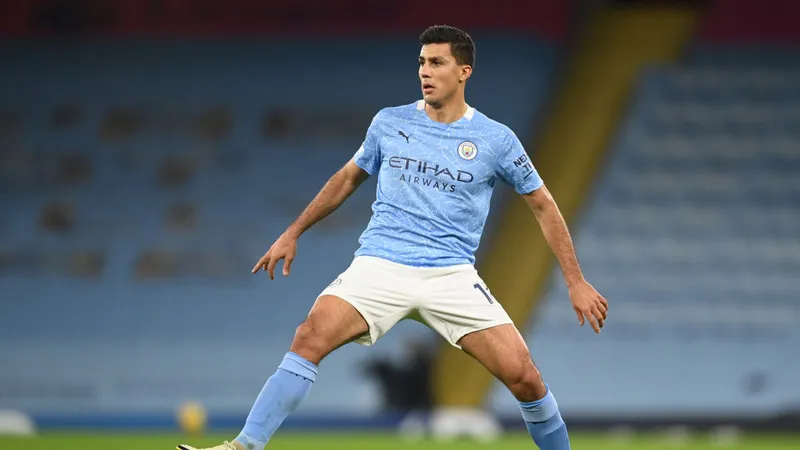 Chuyên gia đánh chặn Rodri của Man City
