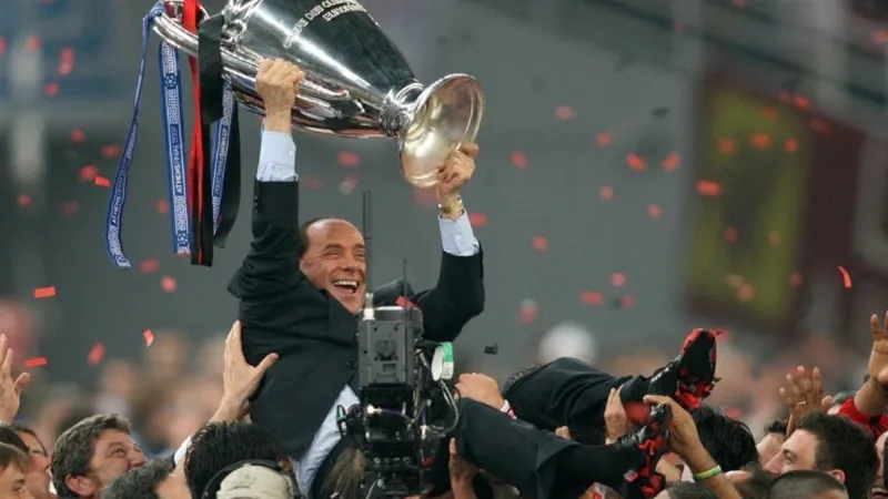 Silvio Berlusconi trong đêm đăng quang Champions League năm 2007 ở Athens