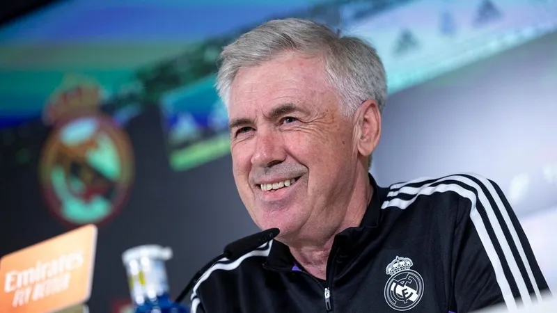CBF đang trải thảm đỏ mời Carlo Ancelotti 
