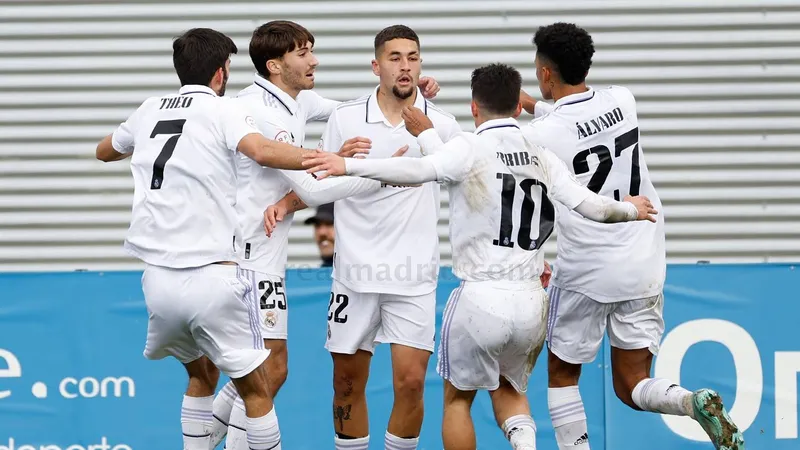 Các cầu thủ Real Madrid Castilla đang chơi ở giải bán chuyên nghiệp