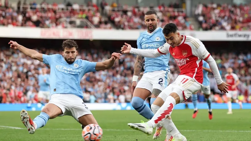 Gabriel Martinelli sắm vai người hùng trong trận cầu lịch sừ