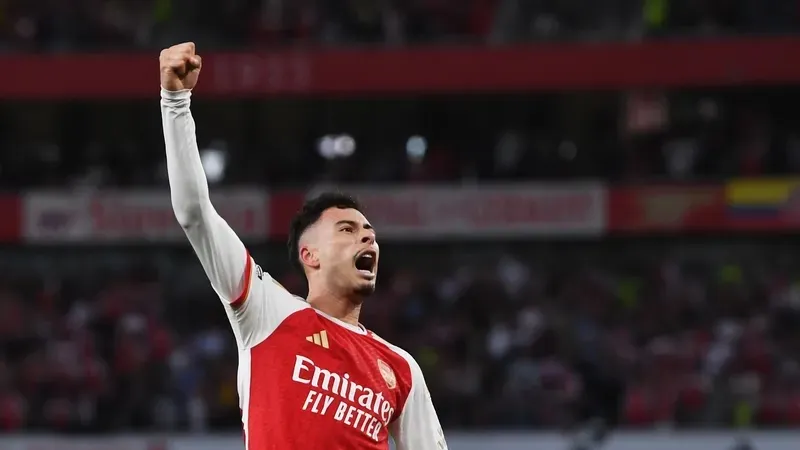 Gabriel Martinelli ghi dấu ấn lịch sử cho Arsenal