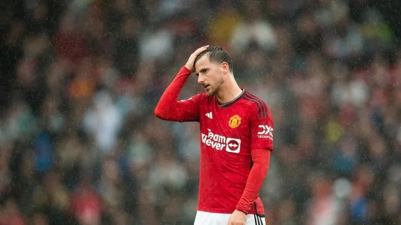 Mason Mount chơi không ấn tượng trong 4 trận đá chính ở Premier League