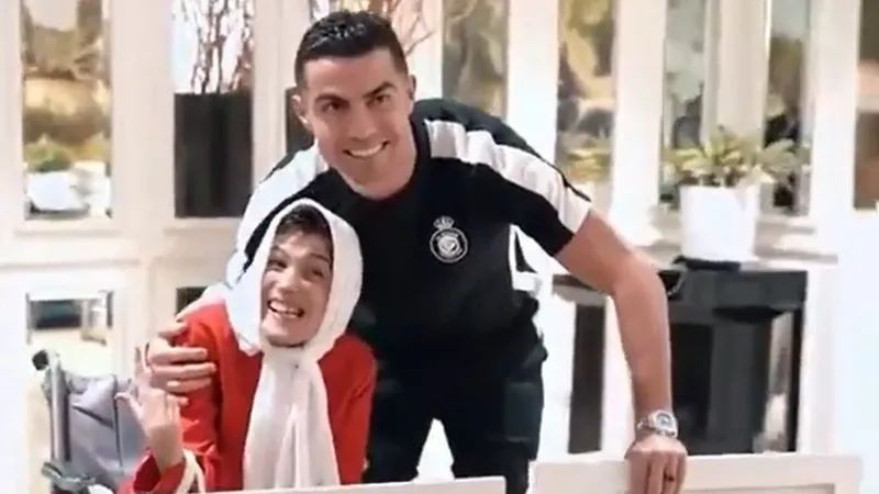 Ronaldo bị kết tội ngoại tình ở Iran