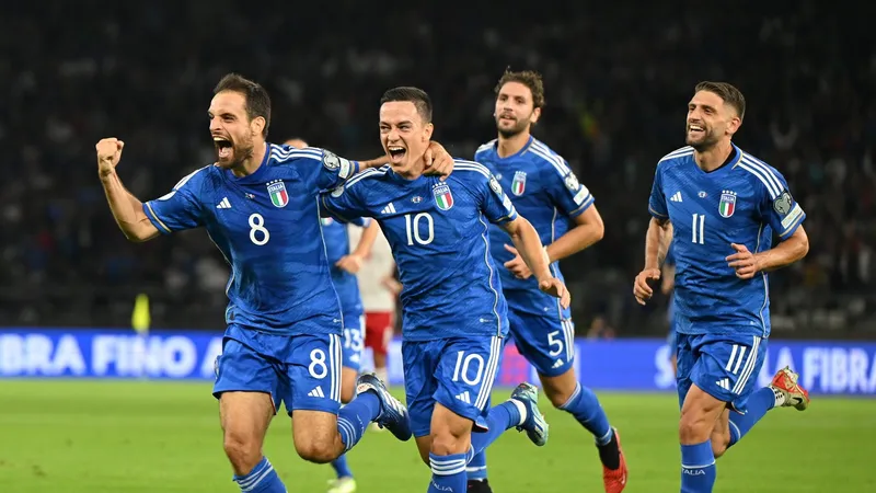 Azzurri ăn mừng chiến thắng Malta