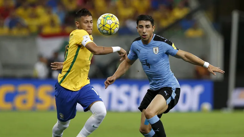 Neymar sẽ gắng sức giúp Brazil vươn lên đầu bảng