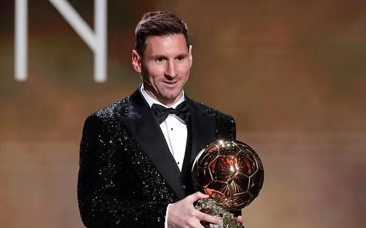 Lionel Messi chuẩn bị giành Quả bóng vàng vào cuối tháng 10