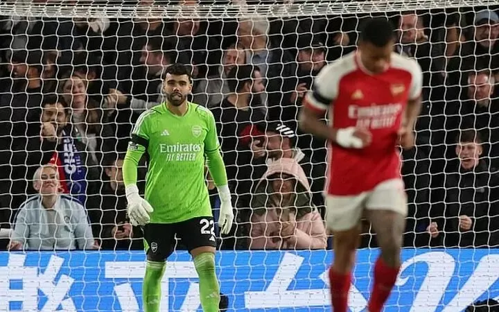 David Raya phạm nhiều sai lầm trước Chelsea nhưng chỉ bị trừng phạt 1 lần