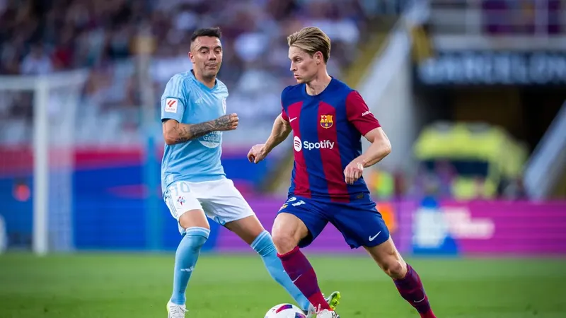 Frenkie de Jong chịu thiệt thòi khi muốn khoác áo Barcelona