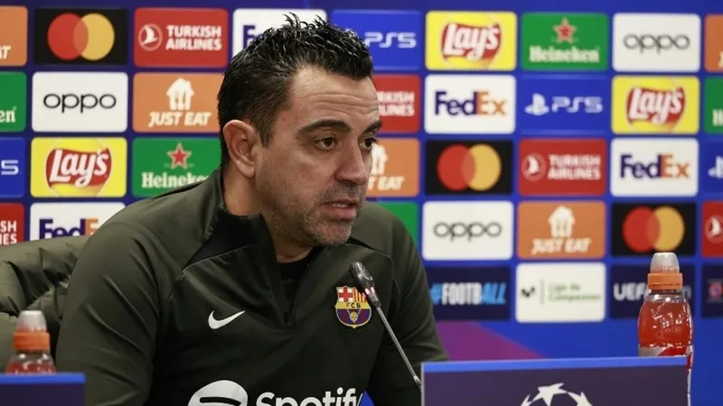 HLV Xavi Hernandez quyết thắng Porto trên sân nhà