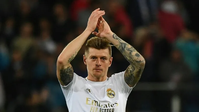 Toni Kross vẫn là trụ cột của Real Madrid ở tuổi 33