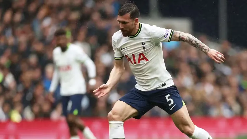Pierre Emile Hojbjerg từng từ chối Bayern và mới đây là Juventus để ở lại Tottenham